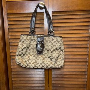 Coach Shoulder Bag Tan & Brown